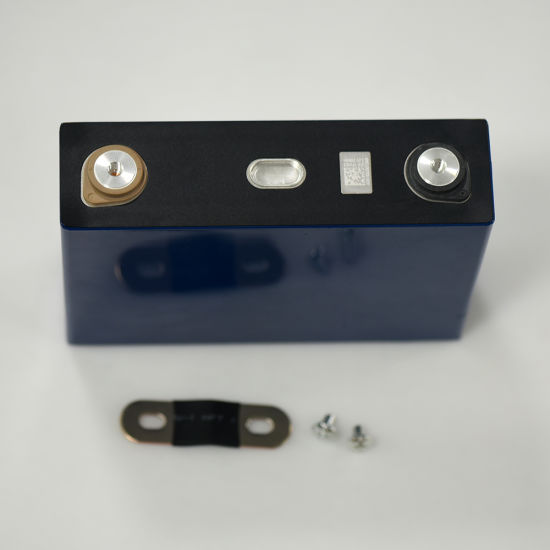 Cellule de batterie profonde de la vie 3.2V 100ah LiFePO4 prismatique pour le stockage d&#39;énergie solaire d&#39;énergie éolienne