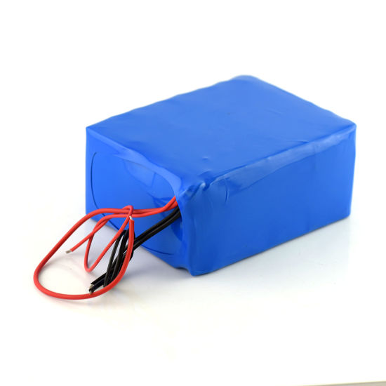 Batterie au lithium-ion rechargeable 24V 15ah pour EV et lampadaire solaire